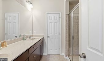 12710 RUSTIC ROCK Ln, Beltsville, MD 20705