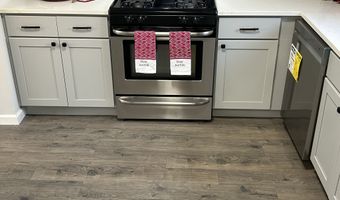 111 Sutton Pl 111, Bloomfield, CT 06002