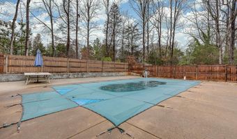 104 Colonial Heights Dr, Blacksburg, SC 29702