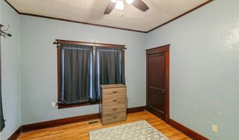 905 Parallel St, Atchison, KS 66002