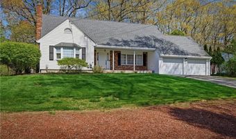 2 High Ridge Dr, Cumberland, RI 02864