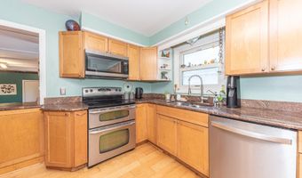 275 Highlake Ave, Ann Arbor, MI 48103