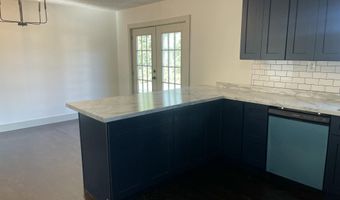 203 Lakeview Cir, Bean Station, TN 37708