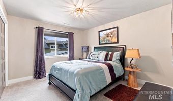 857 N River Path Ln, Boise, ID 83703