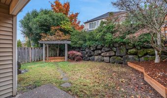 16905 NW ARIZONA Dr, Beaverton, OR 97006