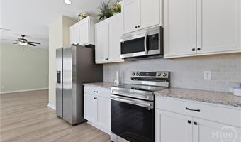 1447 Arnold Dr SE, Allenhurst, GA 31301
