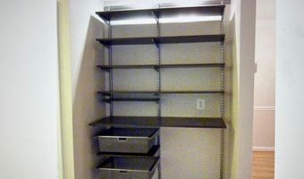 7256 GLEN HOLLOW Court Unit 56/3 56/3, Annandale, VA 22003