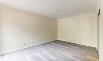 7905 DASSETT Ct 101, Annandale, VA 22003