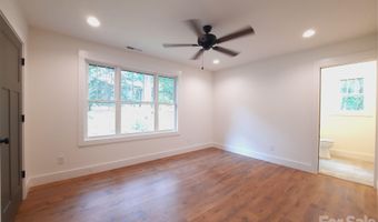 12 Overbrook Pl, Asheville, NC 28805