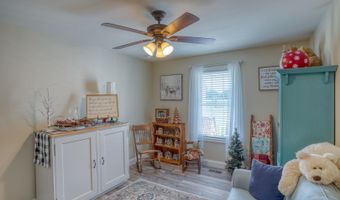 122 LULU Ln, Dover, DE 19901