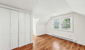 88 Nichols Rd, North Kingstown, RI 02852