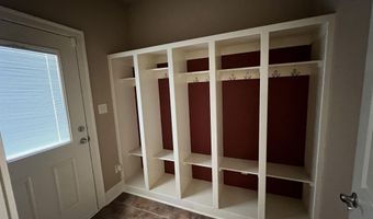 7720 E Worth Ave, Benton, AR 72019
