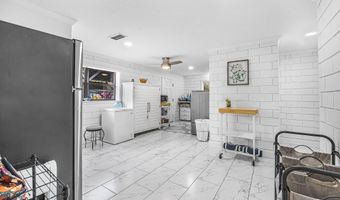 1511 Riveredge Ct, Astor, FL 32102