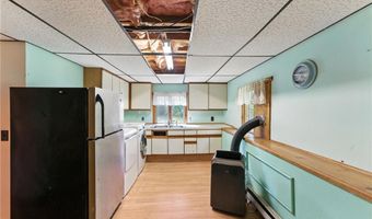 130 S Niantic Dr, Charlestown, RI 02813