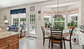 102 Sylvan Lake Blvd, Bayville, NJ 08721