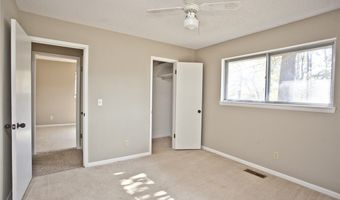 33 Sheneman Dr, Bella Vista, AR 72715