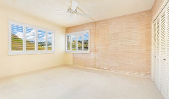 999 Wilder Ave 305, Honolulu, HI 96822