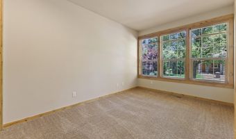 60826 Goldenwood Loop, Bend, OR 97702