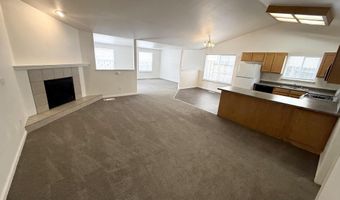 1690 Round Up Rd, Fernley, NV 89408
