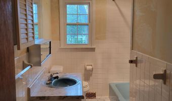 7 Briar Ave, Albany, NY 12203