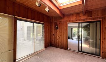 250 Laurel Cir 13, Aurora, OH 44202