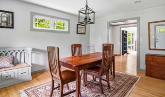 1302 Crest Dr, Aberdeen, NC 28315