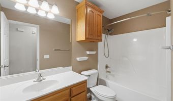 9 Harrington Dr, Bella Vista, AR 72714