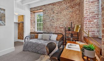 515 N WASHINGTON St 105, Alexandria, VA 22314