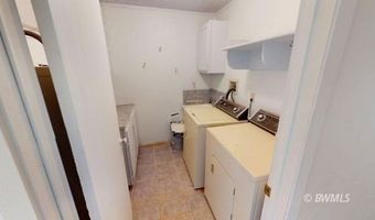 715 E Liberty Bell Ct, Big Water, UT 84741