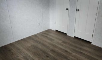 32 Cassie Ln, Bennington, VT 05201