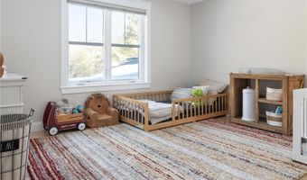 450 Carrs Pond Rd, East Greenwich, RI 02818