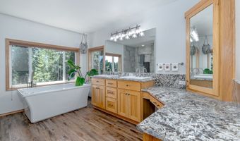 18949 SE TICKLE CREEK Rd, Boring, OR 97009