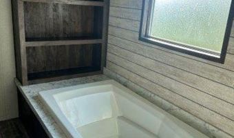 811 NE Front St, Millsap, TX 76066