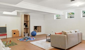 3531 YUMA St NW, Washington, DC 20008