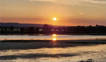 240 N State Road 35, Alma, WI 54610