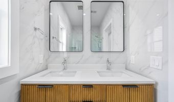 88 W 20TH St 2, Bayonne, NJ 07002