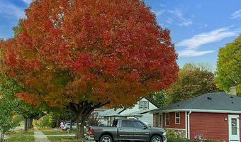 2320 S GREENVIEW St, Appleton, WI 54915