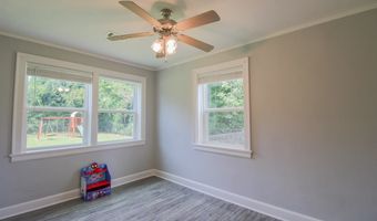 502 Hutchinson Ave, Adel, GA 31620