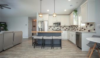 2008 Lakepark Ave, Alexandria, MN 56308