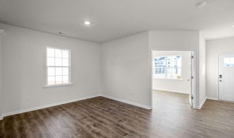 962 Misty Creek Dr, Aberdeen, NC 28315