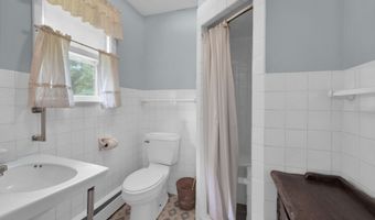 3238 Ridgewood Rd, Allenwood, NJ 08720