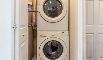 6712 HARRISON Ln, Alexandria, VA 22306