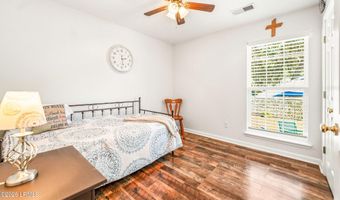 2101 Wilson Dr, Beaufort, SC 29902