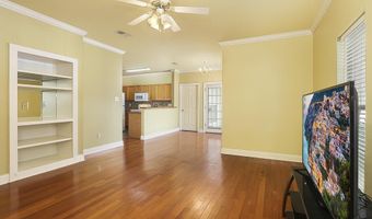 4625 Burbank Dr #301, Baton Rouge, LA 70820