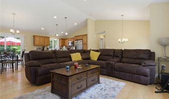 102 Bramble Bush Rd, Coventry, RI 02816