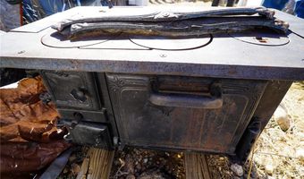 19 S Talon Trl, Belfry, MT 59008