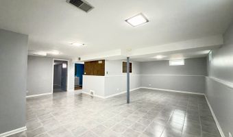 539 W Rose Ave, Addison, IL 60101