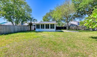 582 AQUATIC Dr, Atlantic Beach, FL 32233