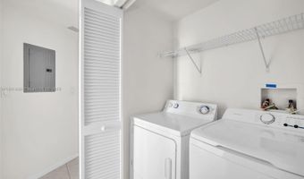 19501 W Country Club Dr 2011, Aventura, FL 33180