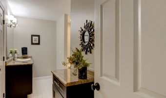 11 Lexington Rd, Avon, CT 06001